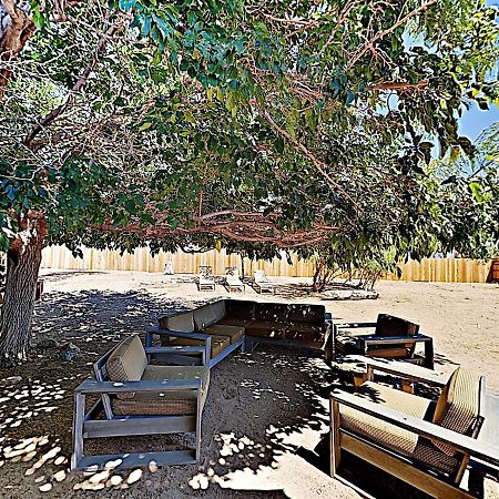 Rawhide Ranch - Walk To Pappy And Harriet'S With Hot Tub! Home Yucca Valley Buitenkant foto